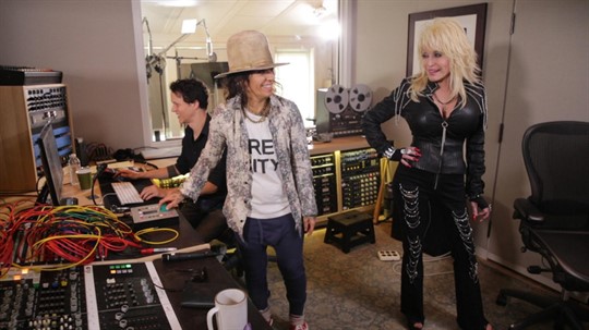 LINDA PERRY: LET IT DIE HERE